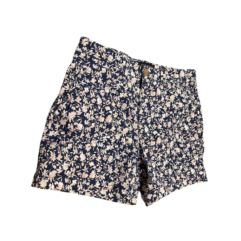 Banana Republic Floral Navy and Blush Women's Shorts‎